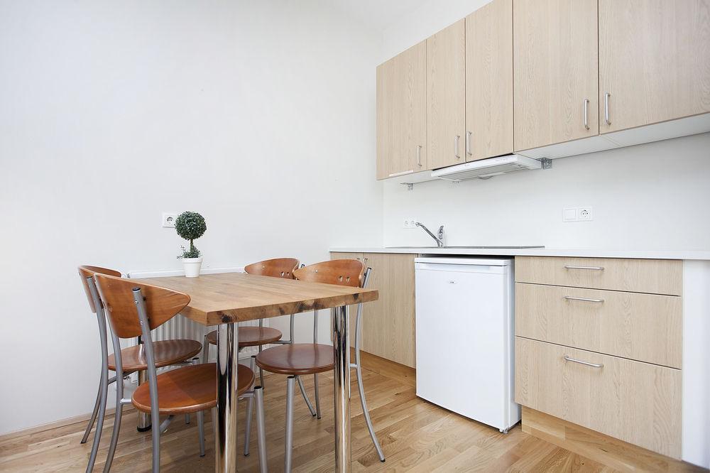 Stay Apartments Einholt Рейкявик Екстериор снимка